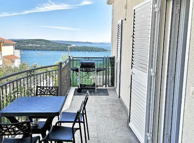 Apartment Panorama Seget Trogir